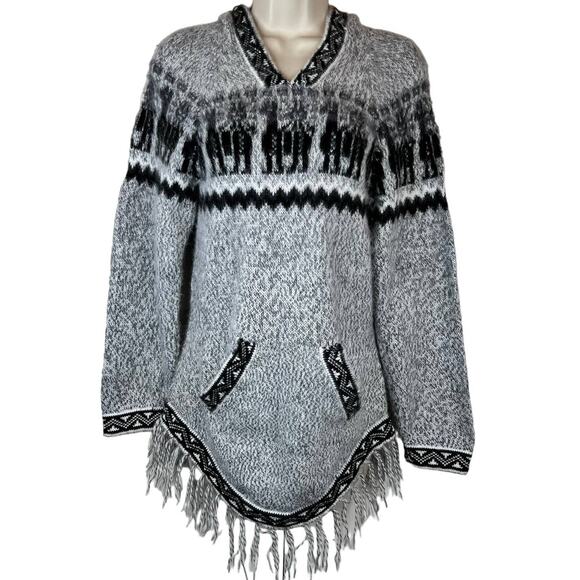 Peruvian Wool Blend Sweater in Gray and Black Women's Size Medium - Picture 1 of 9